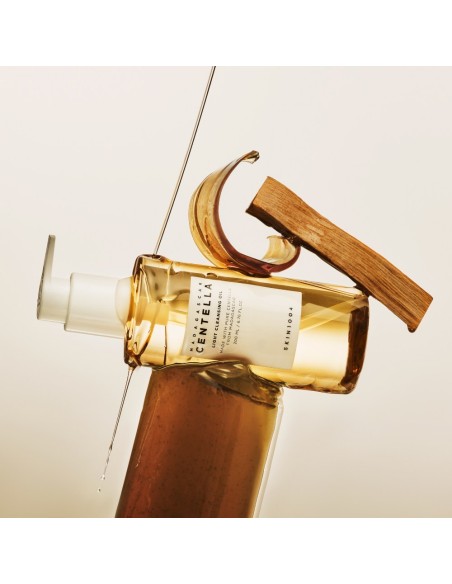 Skin1004 Mad. Cent. Light Cleansing Oil